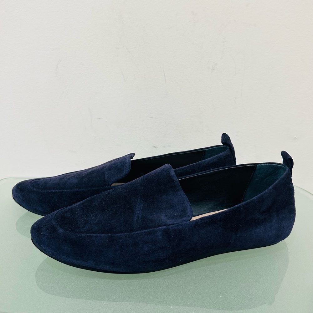 Banana Republic Suede Demi Loafer Women 7 Navy Blue Leather Casual Preppy Office - Picture 2 of 10